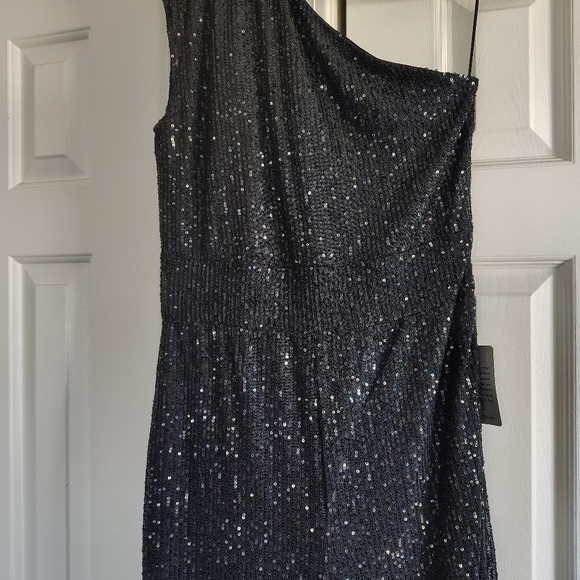 Love by Design Jupiter Sequins One Shoulder Jumpsuit Black M - Picture 7 of 13